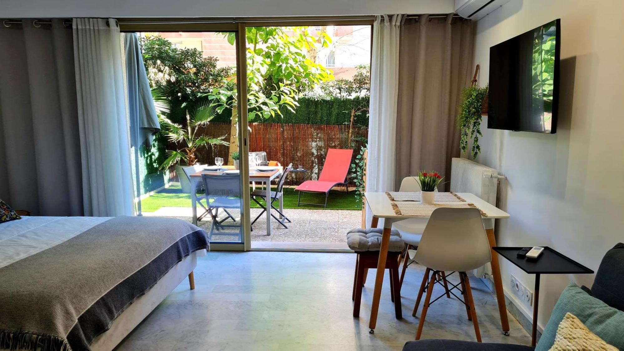 Studio Sun-Beach Avec Parking Et Jardin - 500M Des Plages De Juan Les Pins Антиб Екстериор снимка